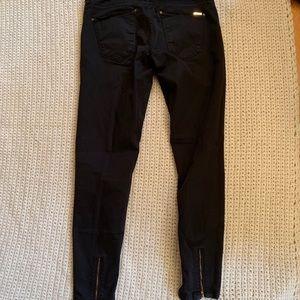Black skinny jeans